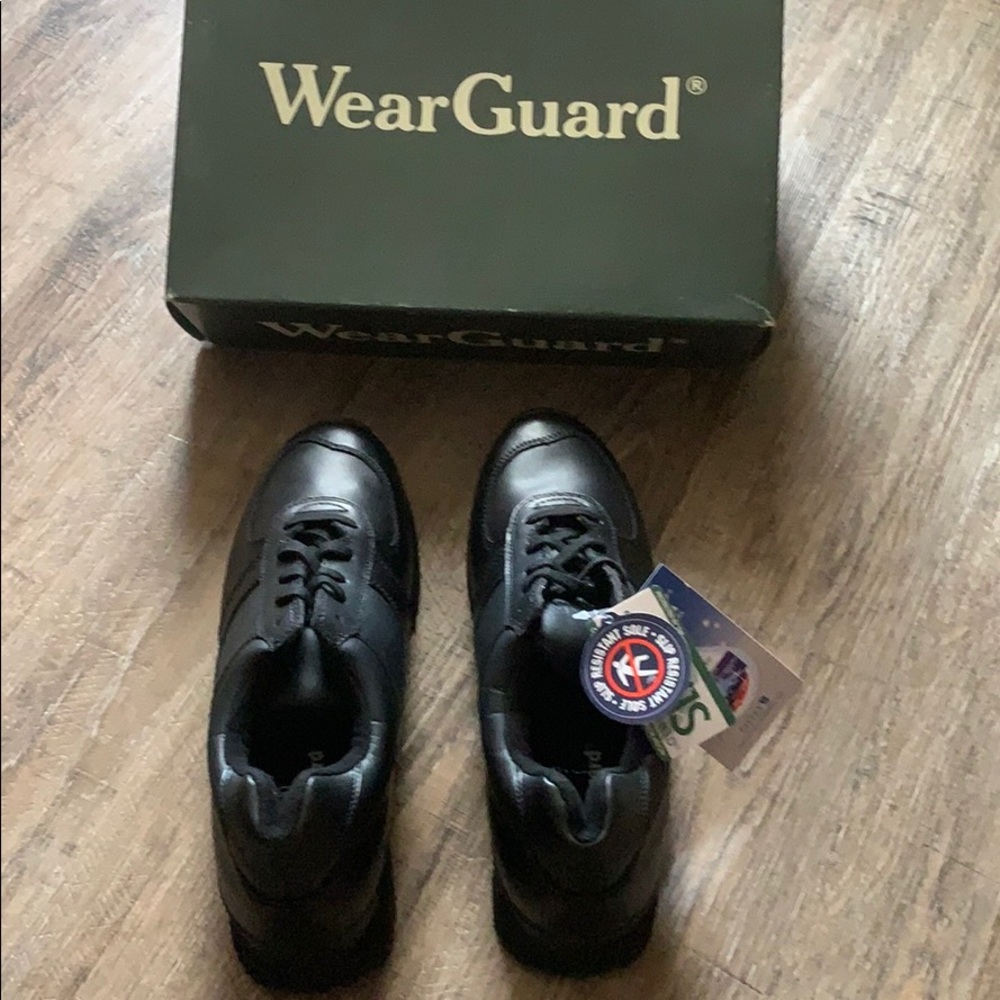 WearGuard Slip Resistant Shoes